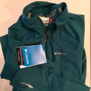 Columbia Women’s Half-Zip Long Sleeve Top